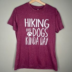 Hiking dogs kind of day tshirt maroon heathered small NEW v neck ladies 0668